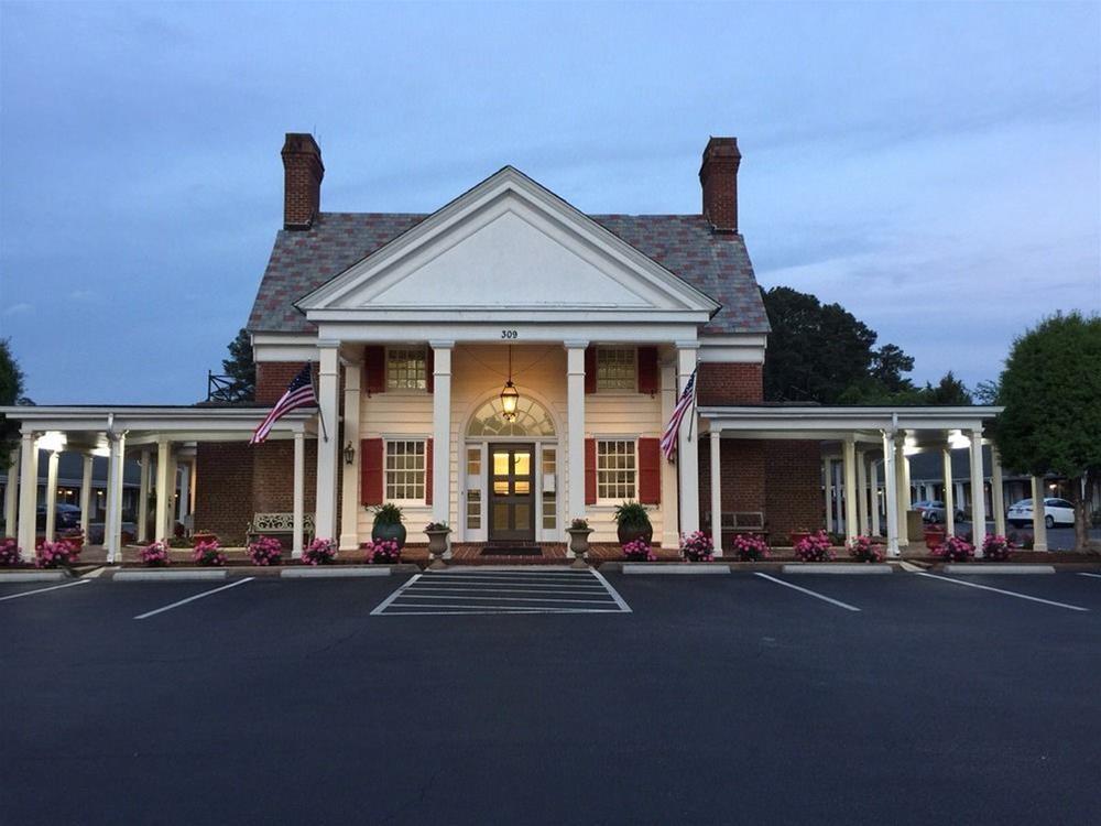 Rodeway Historic Inn