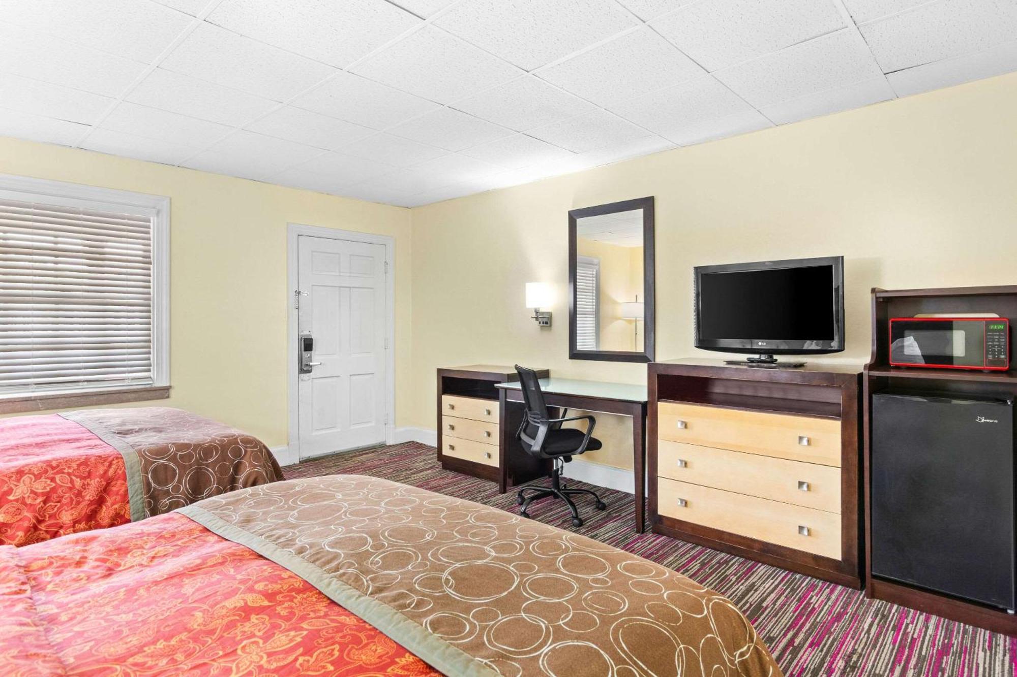 Rodeway Historic Inn 2*