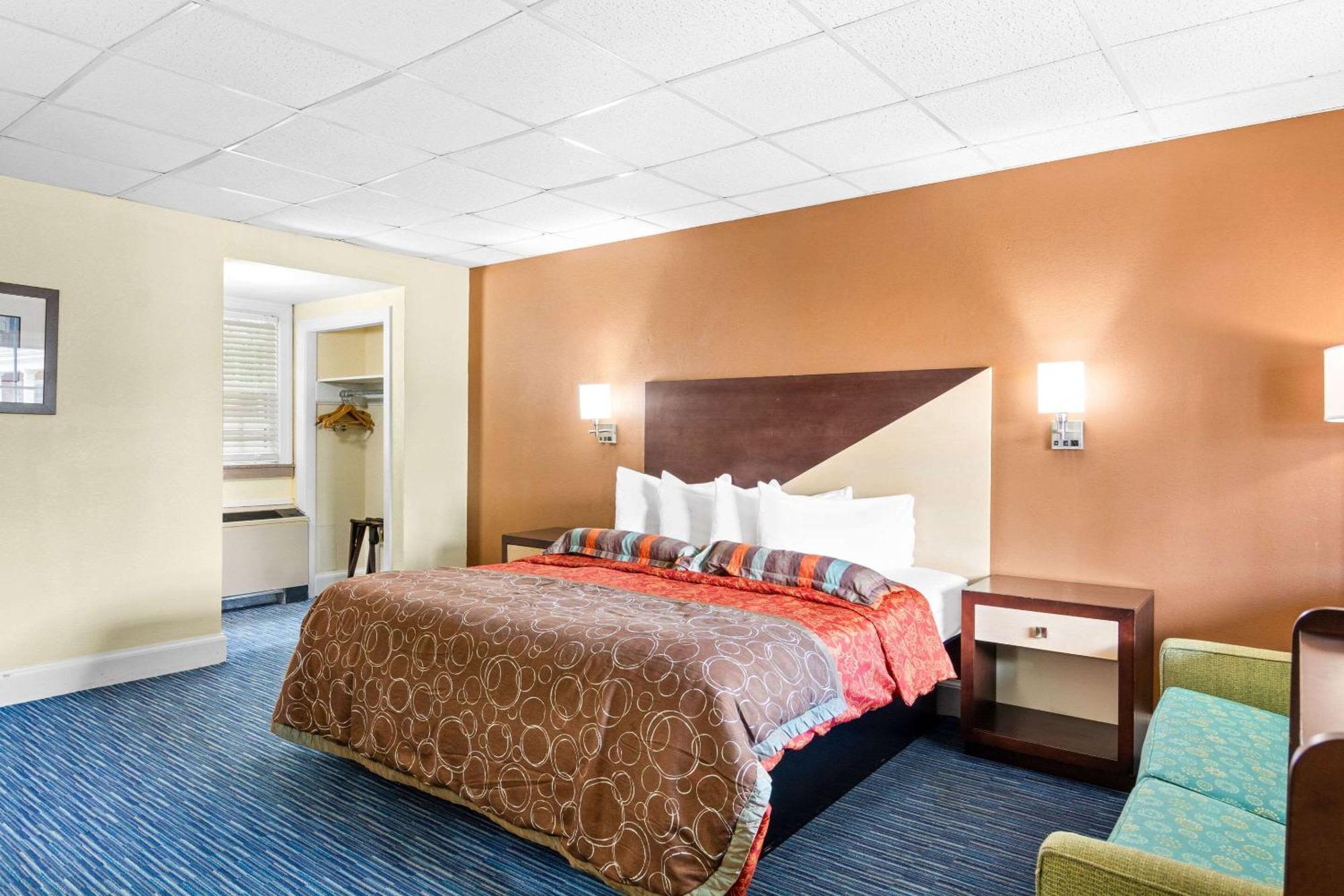 Rodeway Historic Inn 2*