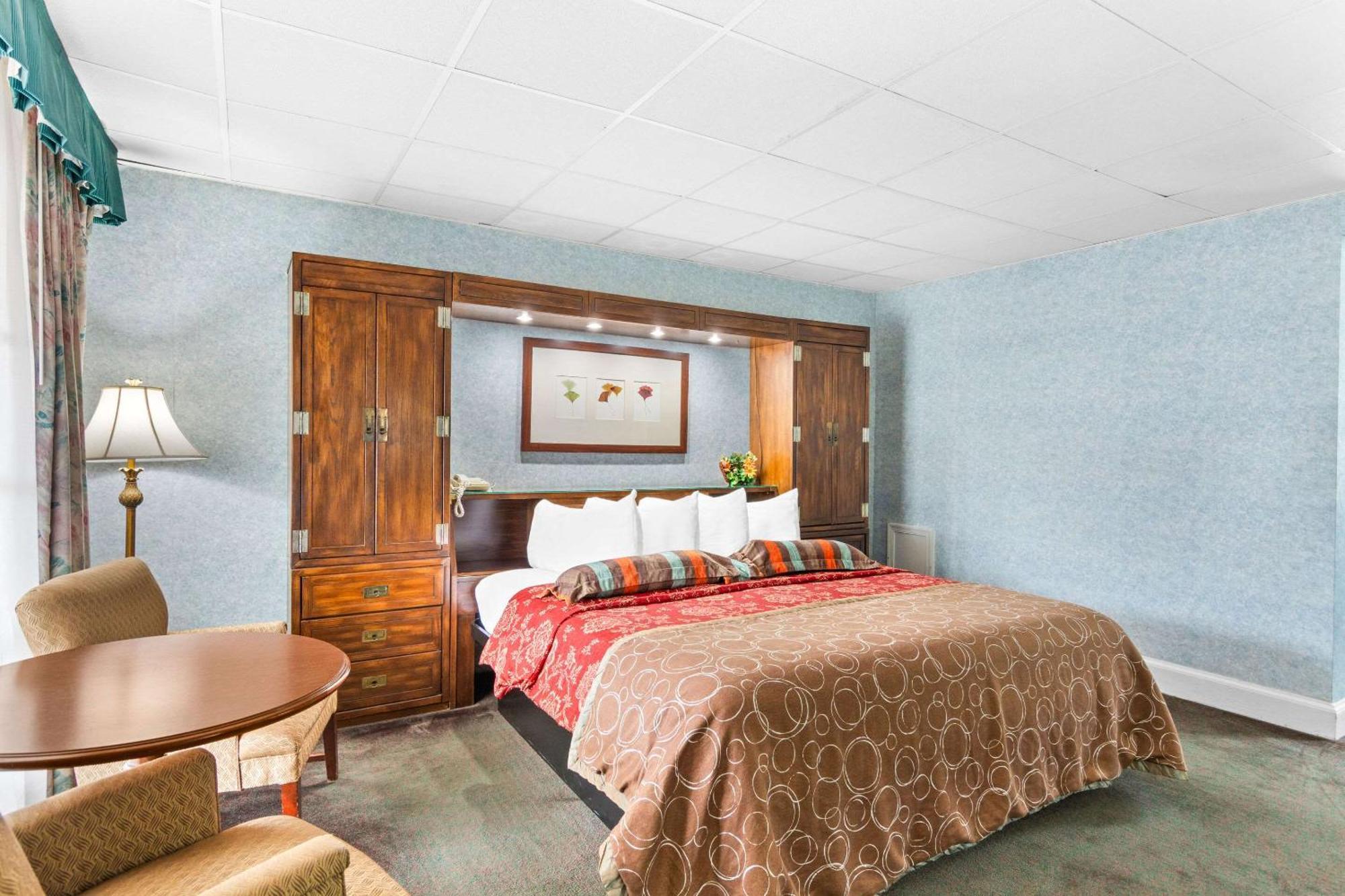 Rodeway Historic 2*