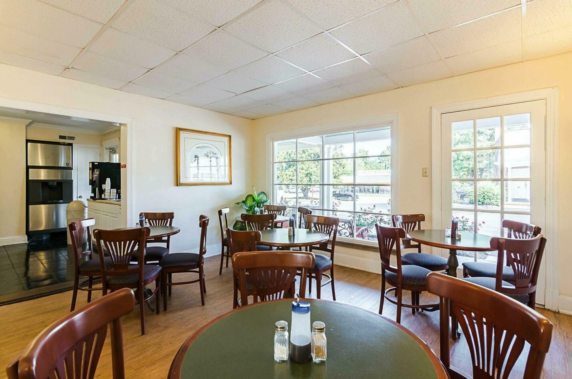 Inn Rodeway Historic